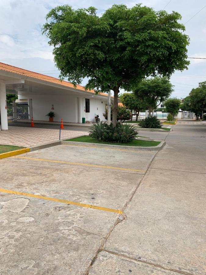 Hostal Lucy Valledupar Buitenkant foto